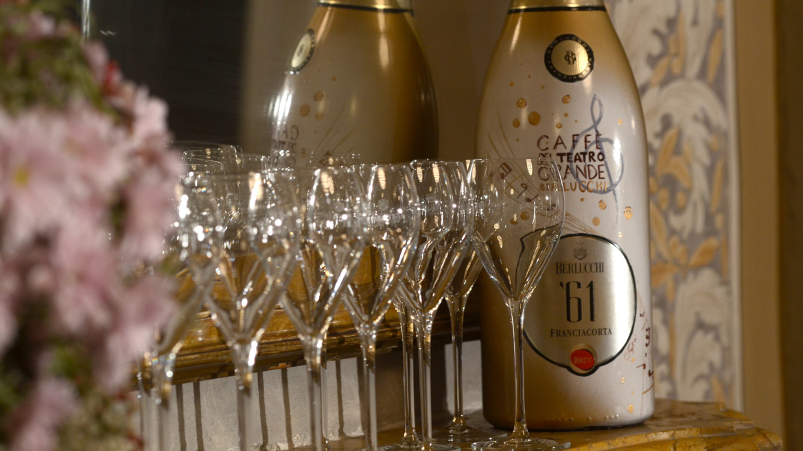 SPETTACOLI BRESCIA TEATRO GRANDE CAFFE' DEL TEATRO NELLA FOTO SCORCI DEL CAFFE 30/10/2011 REPORTER FAVRETTO